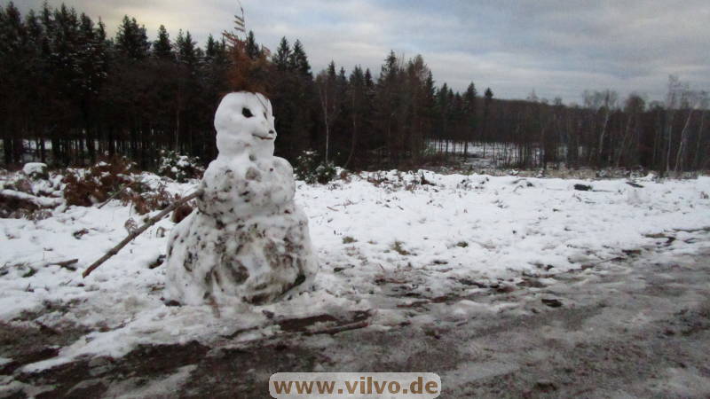 21NEU02.jpg 21NEU02.jpg
