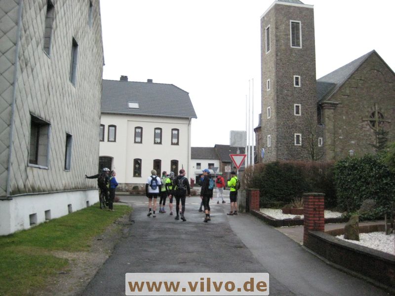 12NEU030.jpg