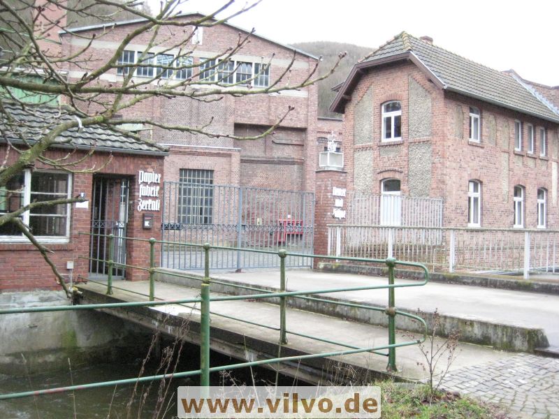 12NEU058.jpg